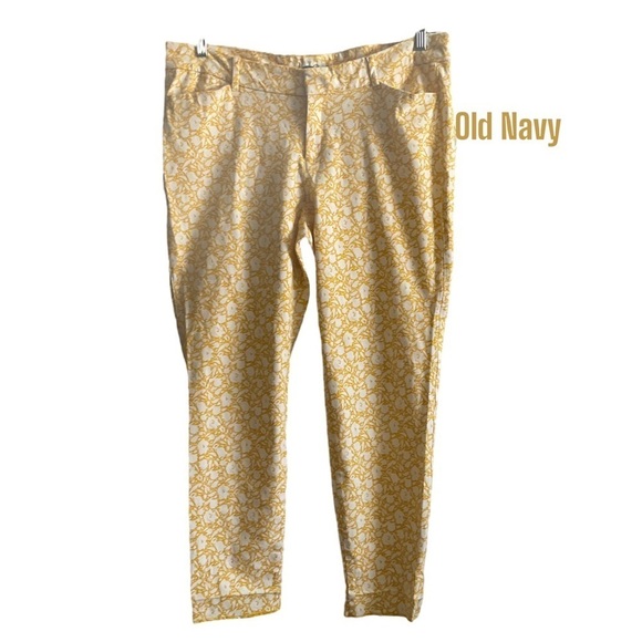 Old Navy Yellow White Women Pixie Stretch Straight Leg Pant Size 12/14 - Picture 1 of 7